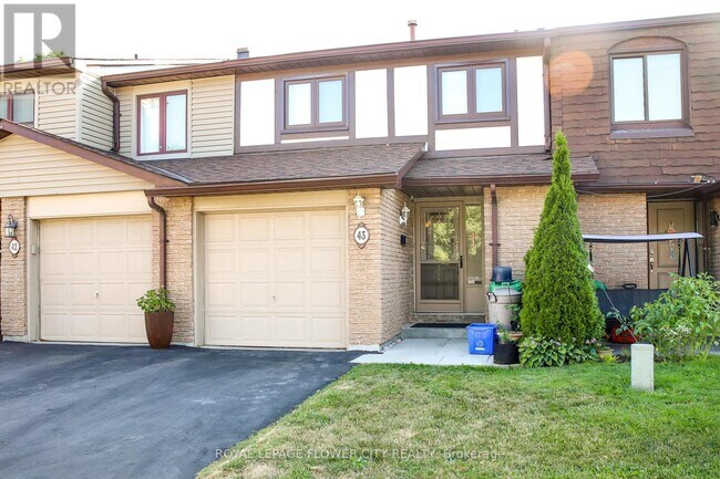 43 Greenwich Cir in Brampton, ON - Building Photo - Building Photo