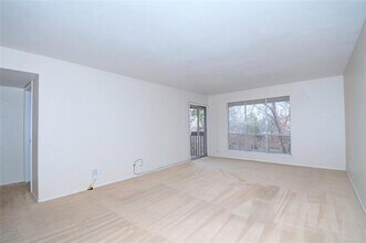 4837 Cedar Springs Rd in Dallas, TX - Building Photo - Building Photo