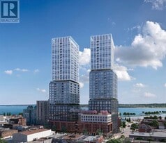 39 Mary St in Barrie, ON - Building Photo