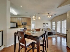 1310 W Parmer Ln in Austin, TX - Building Photo - Building Photo