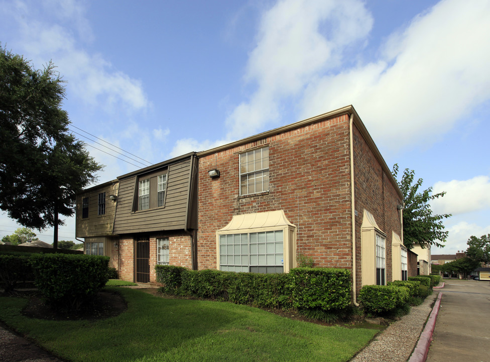 Bellfort Place Townhomes in Houston, TX - Building Photo