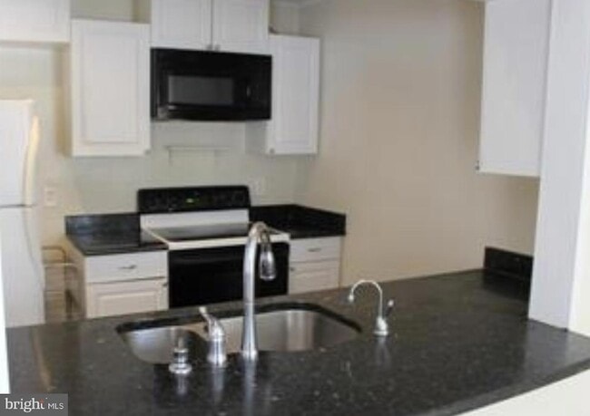 10408 Parthenon Ct in Bethesda, MD - Building Photo - Building Photo