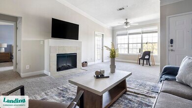 100 Crossing Blvd in Mcdonough, GA - Foto de edificio - Building Photo