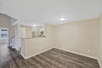1060 Gardenview Loop in Woodbridge, VA - Building Photo - Building Photo