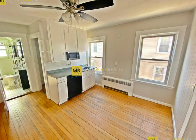 28 Richardson St, Unit 2 in Boston, MA - Building Photo - Building Photo