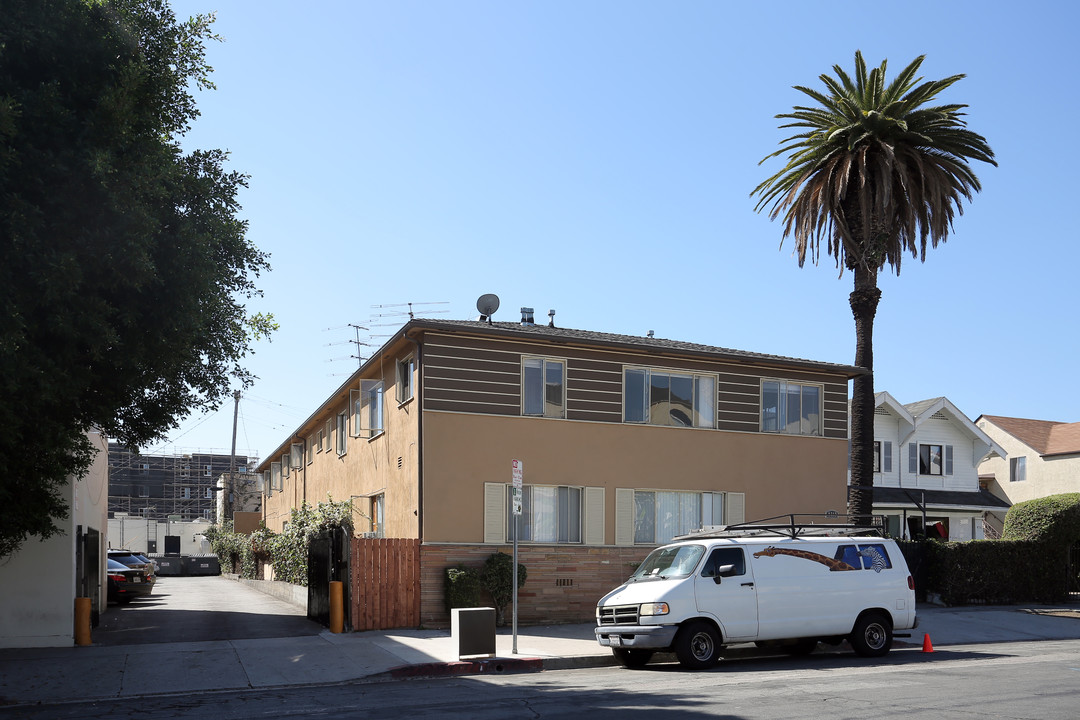 4712 Elmwood Ave in Los Angeles, CA - Building Photo