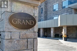 223 Erb St. W in Waterloo, ON - Building Photo