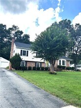 1404 Stoneycreek Dr in Richmond, VA - Foto de edificio - Building Photo