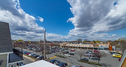 98 Elm St, Unit 3 in Somerville, MA - Foto de edificio - Building Photo