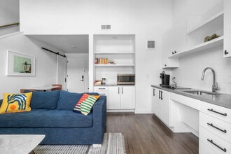 49 Navasota St in Austin, TX - Building Photo - Building Photo