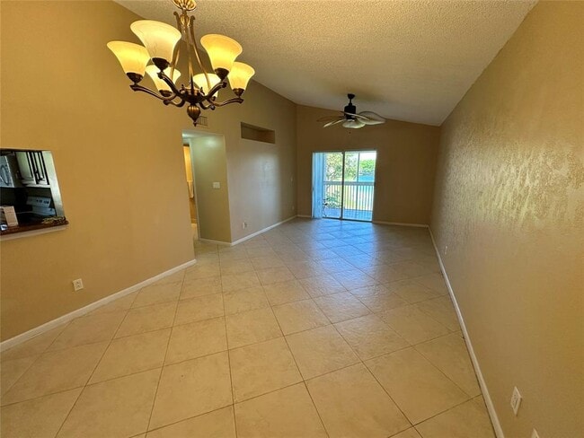 724 NW 92nd Ave, Unit 724 in Plantation, FL - Building Photo - Building Photo