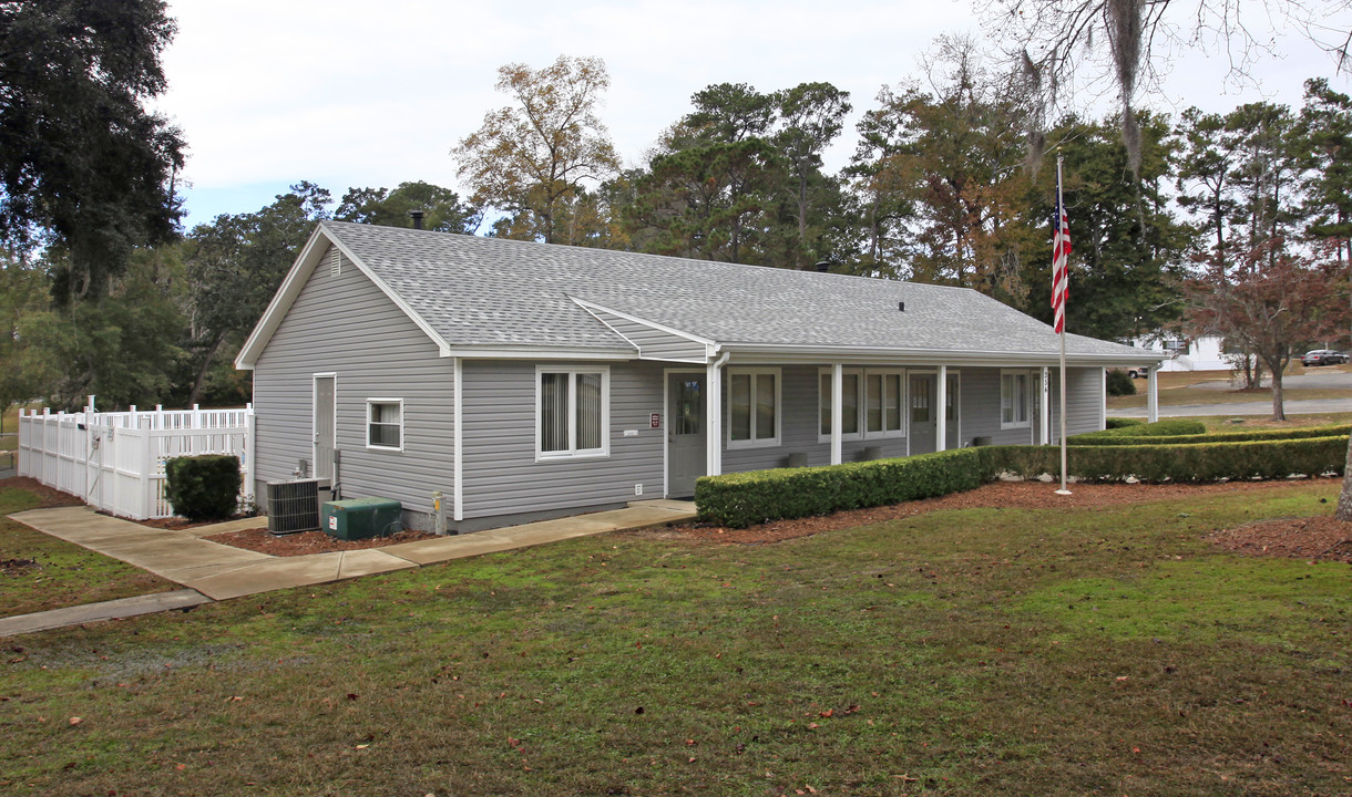 Bayhead MHP in Tallahassee, FL - Foto de edificio