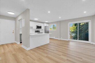 163 Macgregor Cres in Waterloo, ON - Building Photo - Building Photo