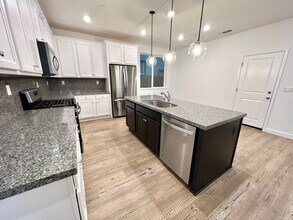 1908 Orfanos Ranch Dr in Brentwood, CA - Building Photo - Building Photo