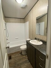 15406 FM 3083 Rd in Conroe, TX - Foto de edificio - Building Photo