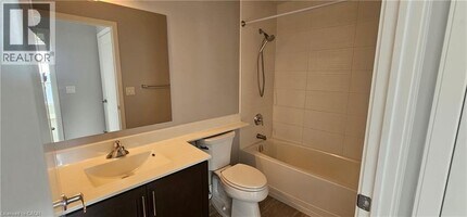 144 Park St in Waterloo, ON - Building Photo - Building Photo