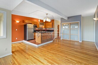 1011 NE 68th Ave in Portland, OR - Building Photo - Building Photo