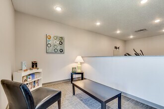 950 4th St NW-Unit -1 in Albuquerque, NM - Building Photo - Building Photo