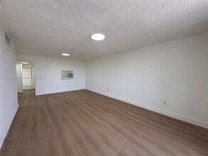 1820 N Lauderdale Ave, Unit 3407 in North Lauderdale, FL - Building Photo - Building Photo