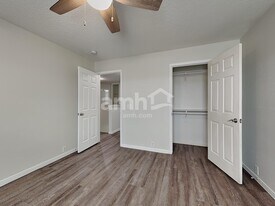 19722 Twin Canyon Ct in Katy, TX - Building Photo