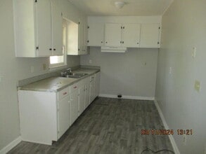 126 Jasmine St in Sumter, SC - Building Photo - Building Photo