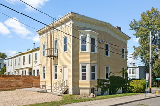 2 Carson Ave in Newburgh, NY - Building Photo - Building Photo