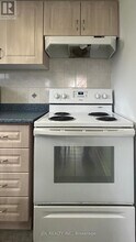 2 Kellyvale Rd in Toronto, ON - Building Photo - Building Photo