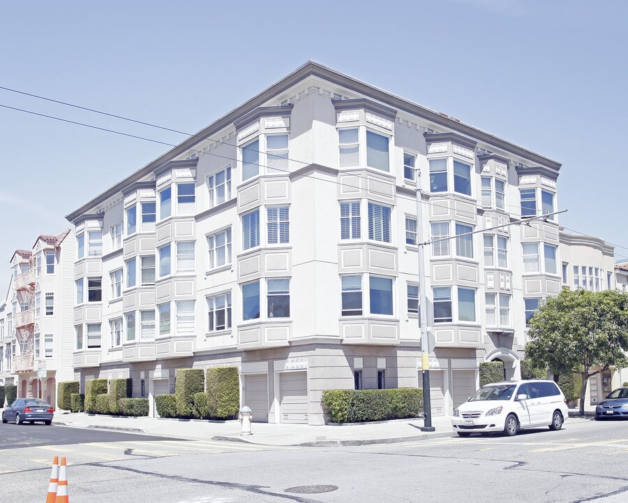 3701 Divisadero St in San Francisco, CA - Building Photo