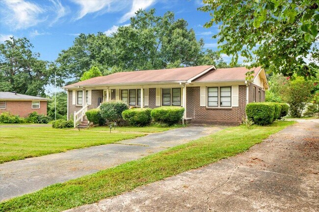 property at 206 Mabelon Ct