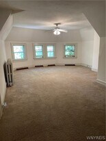 721 W Ferry St in Buffalo, NY - Building Photo