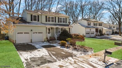 231 Sutphin Ln in Hillsborough, NJ - Building Photo - Building Photo