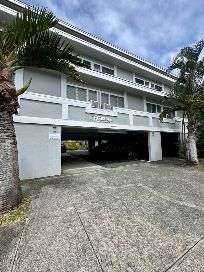1512 Halekula Way in Honolulu, HI - Building Photo - Building Photo