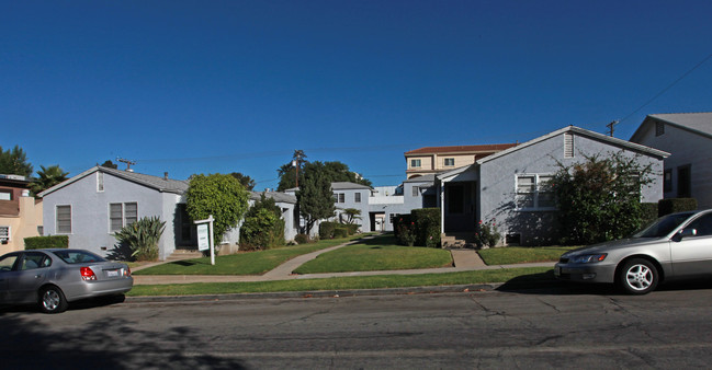 531 E Tujunga Ave in Burbank, CA - Building Photo - Building Photo