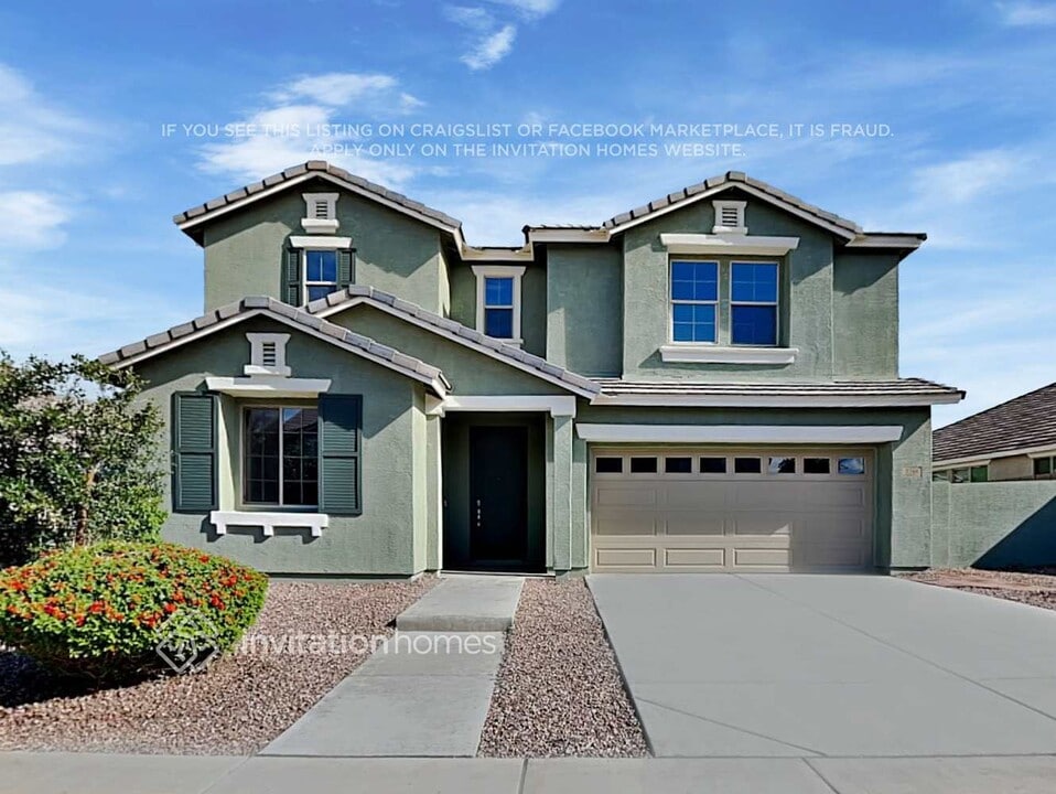 3361 N Los Alamos in Mesa, AZ - Foto de edificio