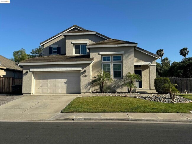 property at 4507 Cove Ln