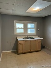 1813 South Ave in Niagara Falls, NY - Building Photo - Building Photo