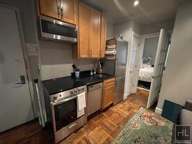 219 E 23rd St in New York, NY - Building Photo