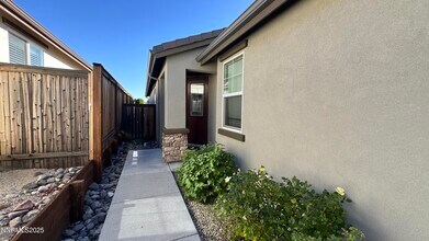 966 Callaway Trail in Reno, NV - Building Photo - Building Photo