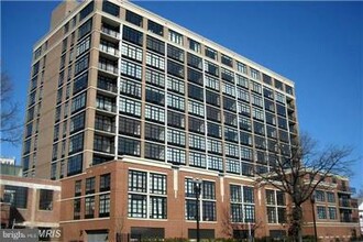 437 New York Ave NW in Washington, DC - Building Photo - Building Photo