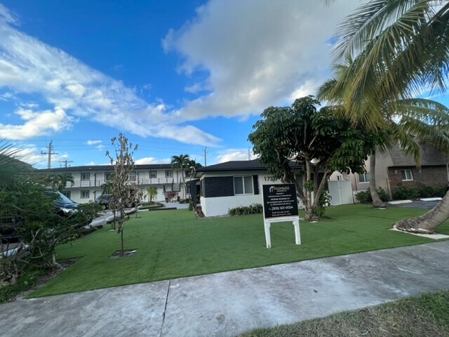 Hollywood Homesites in Hollywood, FL - Building Photo - Building Photo