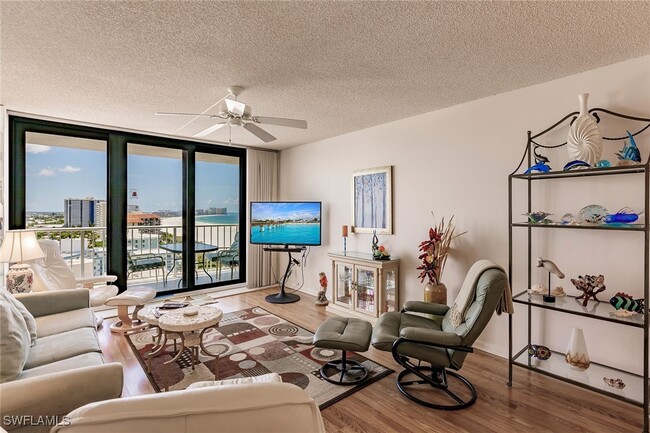 260 Seaview Ct