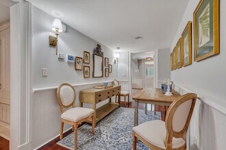 9 W Gordon St in Savannah, GA - Building Photo - Building Photo