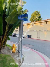 19872 Inverness Ln in Huntington Beach, CA - Building Photo - Building Photo