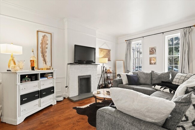 property at 305 E Liberty St