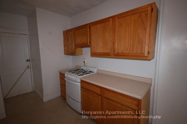 1634 Commonwealth Ave, Unit 23 in Boston, MA - Building Photo - Building Photo