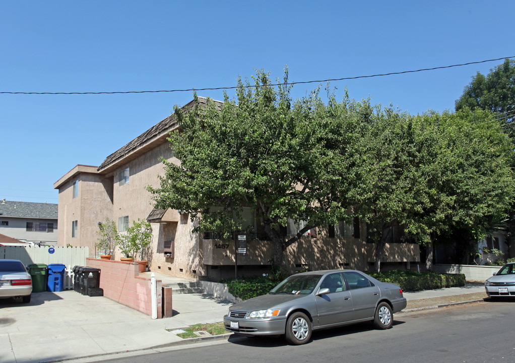 1457 Butler Ave in Los Angeles, CA - Building Photo