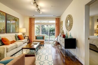 Winthrop in Towson, MD - Building Photo - Building Photo