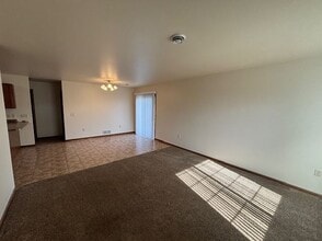 13578 41st Ave in Lake Hallie, WI - Building Photo - Building Photo