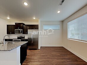 23355 SE Dogwood St in Black Diamond, WA - Building Photo - Building Photo