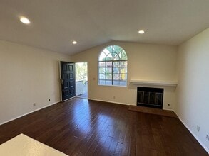 41 Rosa in Rancho Santa Margarita, CA - Building Photo - Building Photo